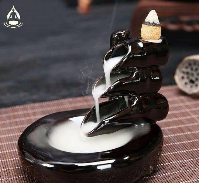 Thác khói trầm hương chơi tết